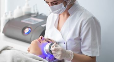 Diploma em Estética Clássica Cosmética Com Especialização Em Tecnologia Estética